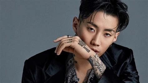 jay park 髮型|朴宰範Jay Park保養日常：自帶男神光！打造帥氣捲髮秘訣、男性。